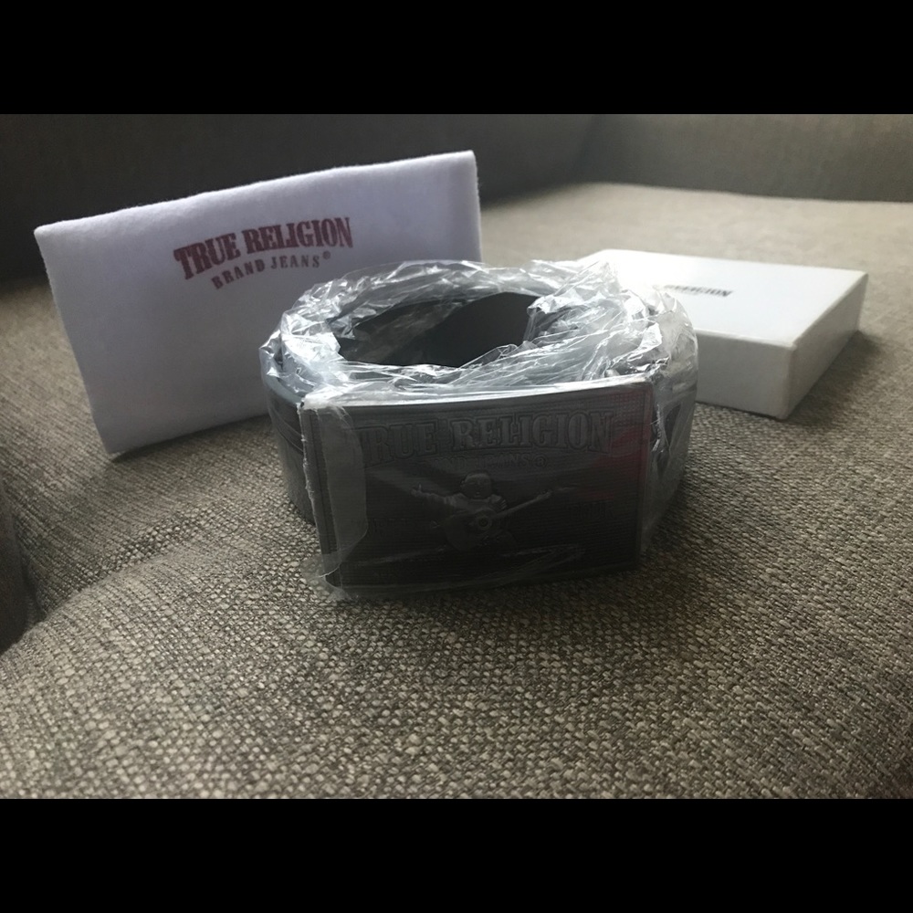 TRUE RELIGION BELT